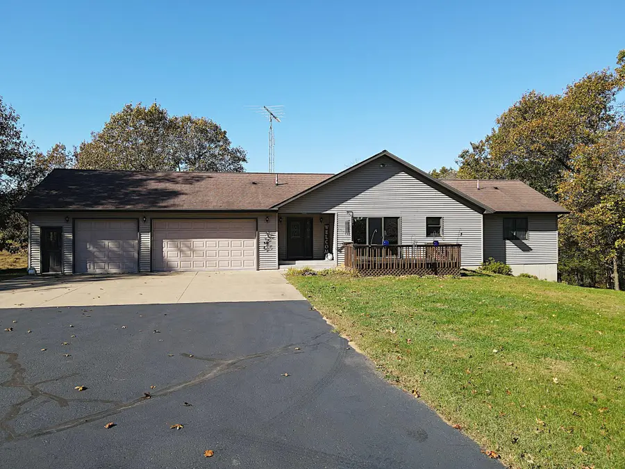W2089 Spring Creek Road, Durand, WI 54736 - #2