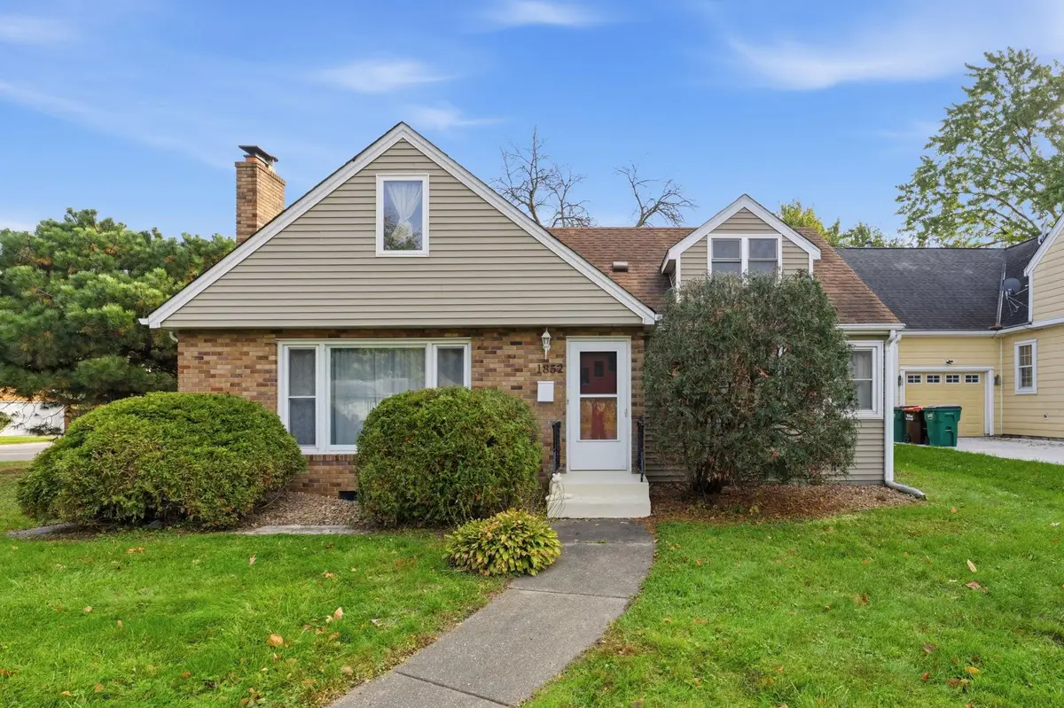 1852 Holton Street, Falcon Heights, MN 55113 - #1