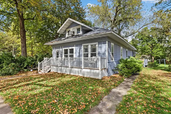 533 E Maple Street, River Falls, WI 54022