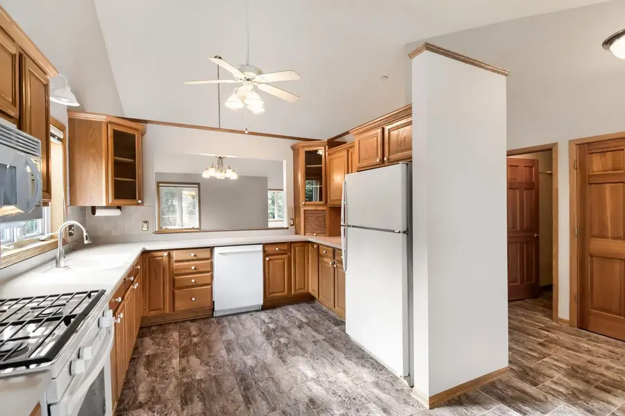 9141 Medley Circle, Golden Valley, MN 55427 - #3