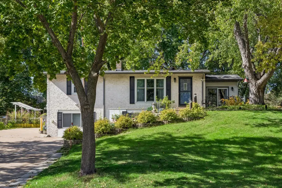 3209 Random Road, Eagan, MN 55121 - #2