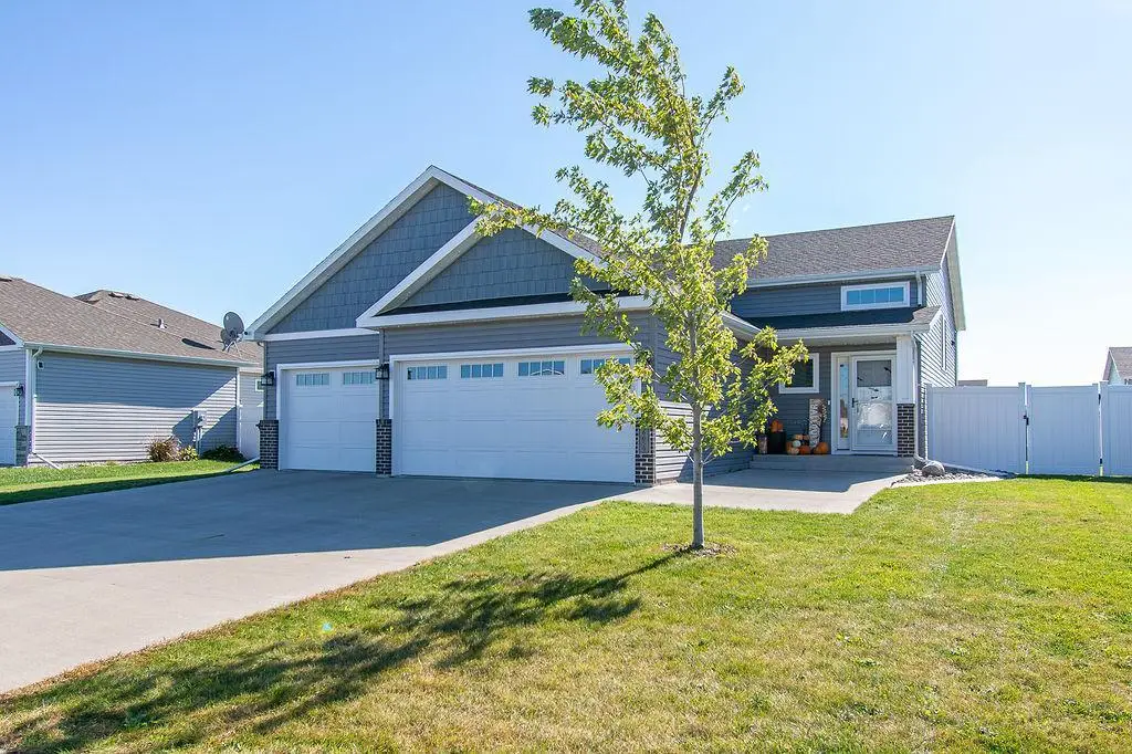 6059 Autumn Drive S, Fargo, ND 58104 - #1