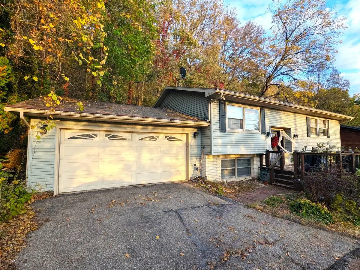 3205 Cliffside Drive, La Crosse, WI 54601 - #1