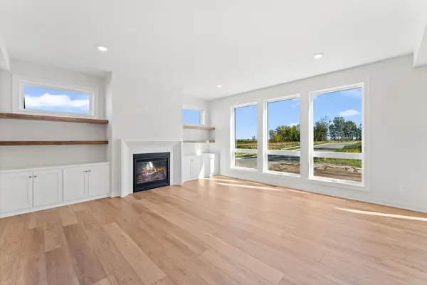 2031 Avon Lane, Shakopee, MN 55379