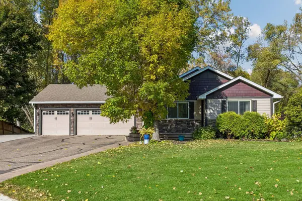 17782 Javelin Court, Lakeville, MN 55044