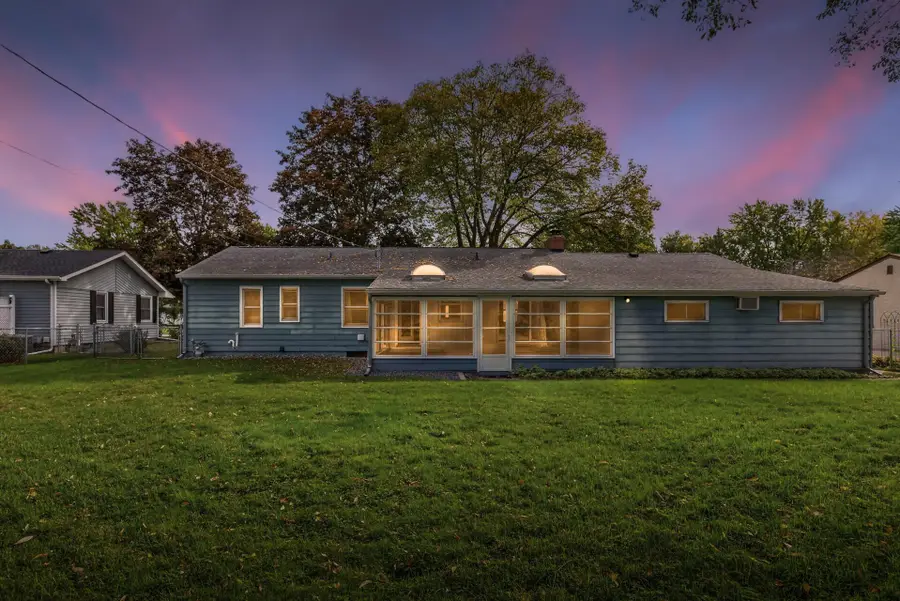 2937 Pascal Street, Roseville, MN 55113 - #2