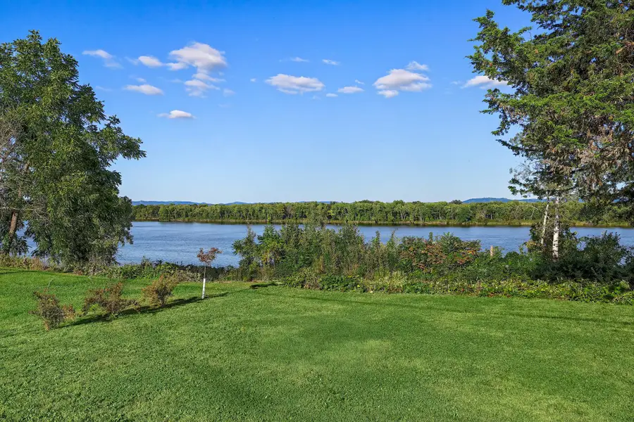 46652 Riverview Drive, Dresbach, MN 55947 - #2