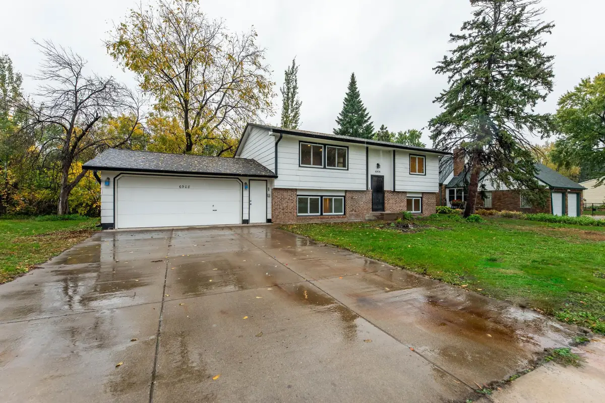 6908 64th Avenue N, Brooklyn Park, MN 55428 - #1