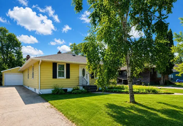 806 5th Street Ne, Staples, MN 56479