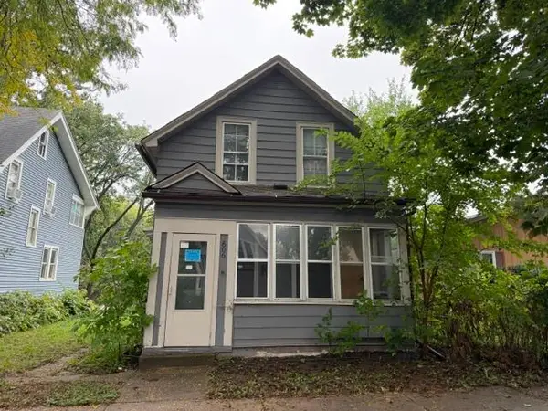 606 Cook Avenue E, Saint Paul, MN 55130