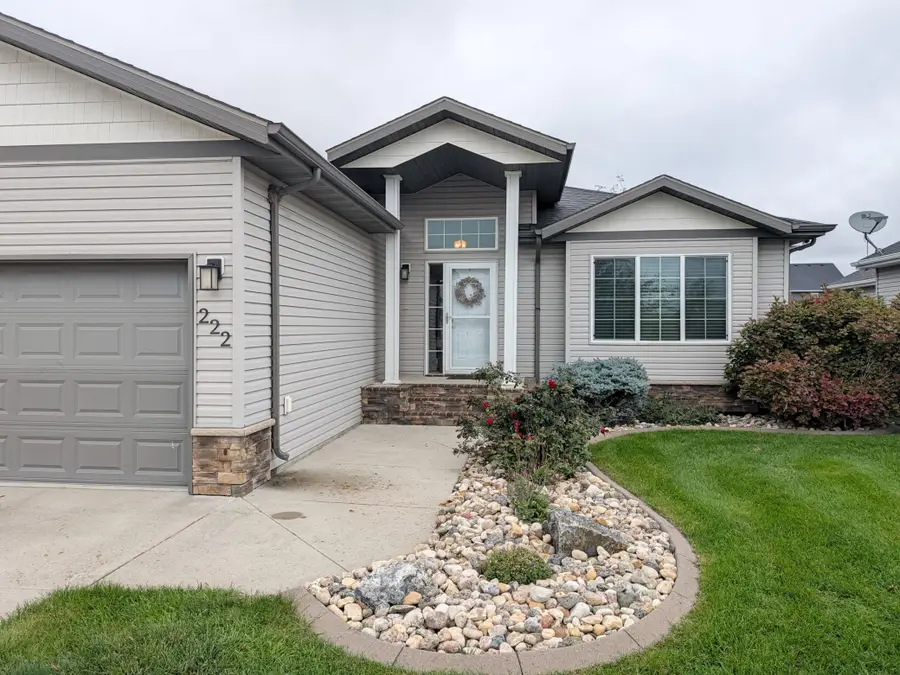 222 30th Avenue E, West Fargo, ND 58078 - #3