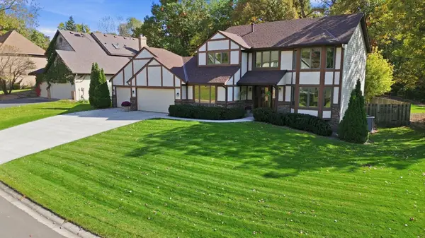 4772 London Lane, Eagan, MN 55122