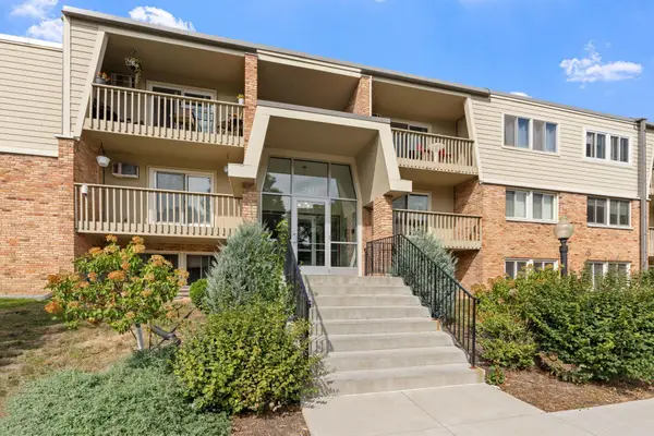 7412 W 22nd Street #309, Saint Louis Park, MN 55426