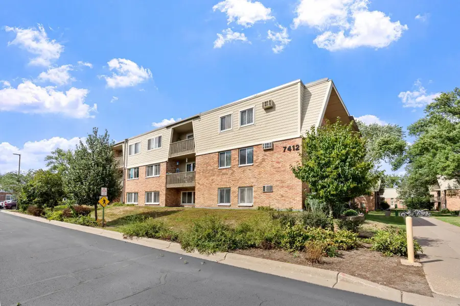 7412 W 22nd Street #309, Saint Louis Park, MN 55426 - #2