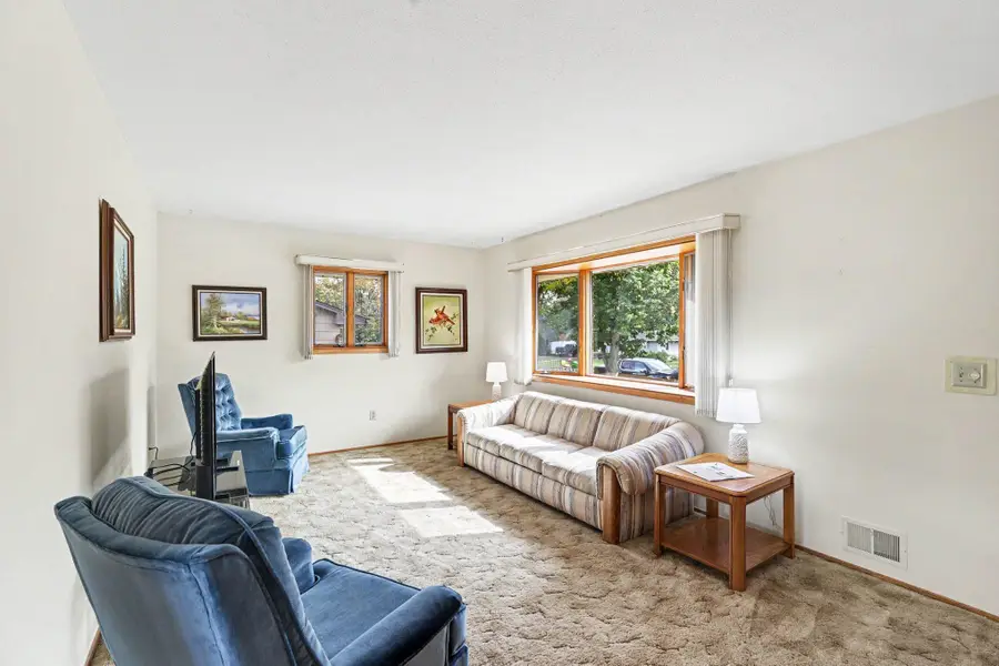 219 104th Lane Nw, Coon Rapids, MN 55448 - #2