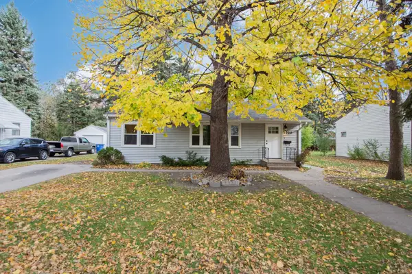 1022 9th Street S, Moorhead, MN 56560