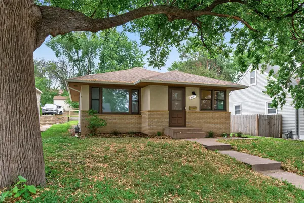 5037 4th Street Ne, Columbia Heights, MN 55421