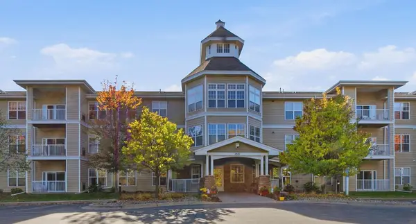 1201 Hadley Avenue N #107, Oakdale, MN 55128