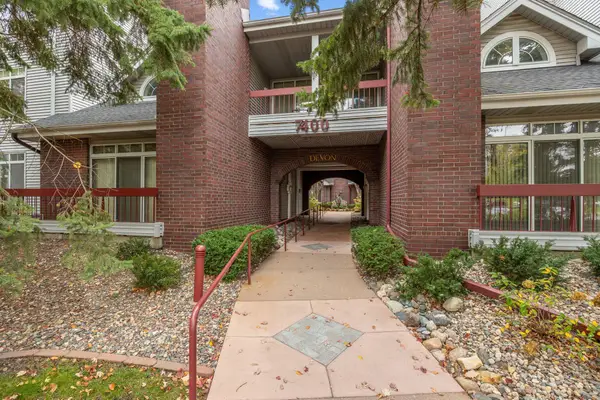 7400 Edinborough Way #5205, Edina, MN 55435