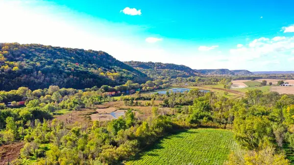 17097 665th Street, Wabasha, MN 55981