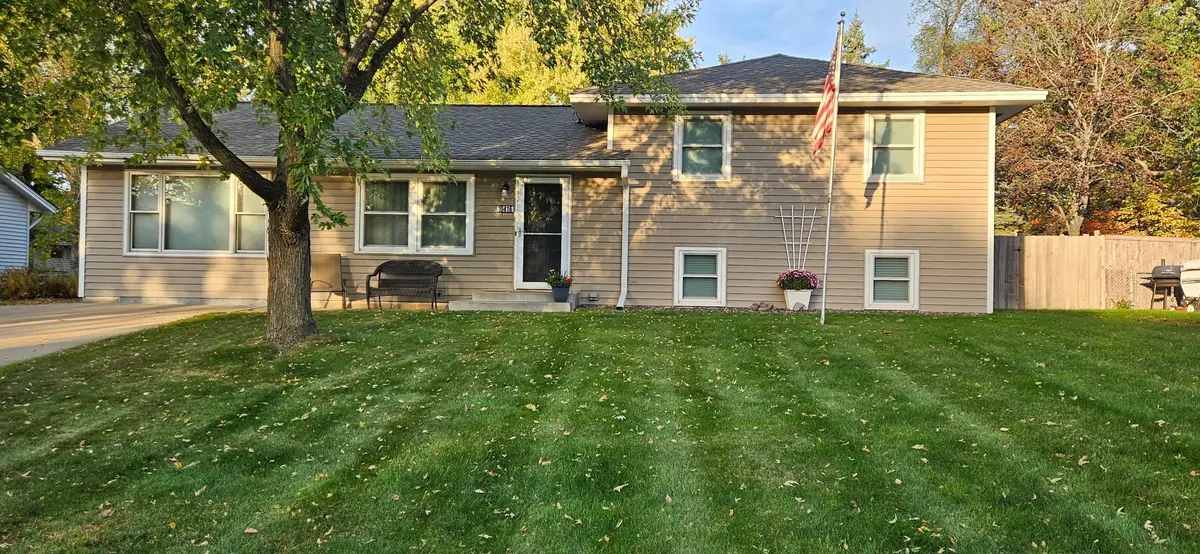 10416 Arrowhead Street Nw, Coon Rapids, MN 55433 - #1