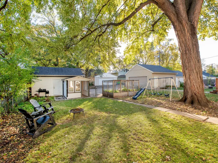 3538 Grimes Avenue N, Robbinsdale, MN 55422 - #2