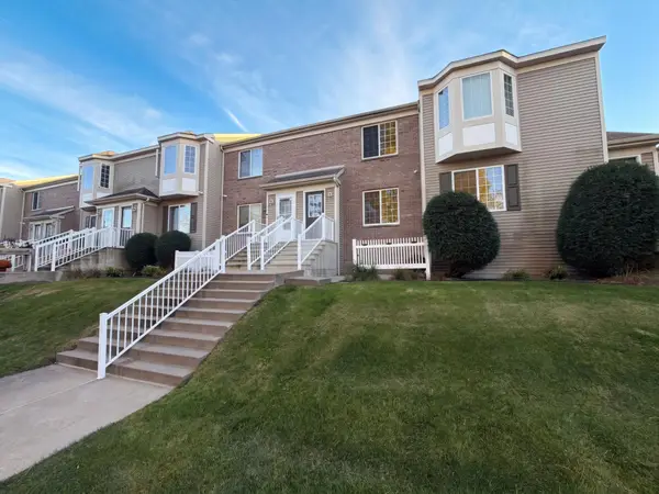 4964 Emmit Drive N #2, Hugo, MN 55038
