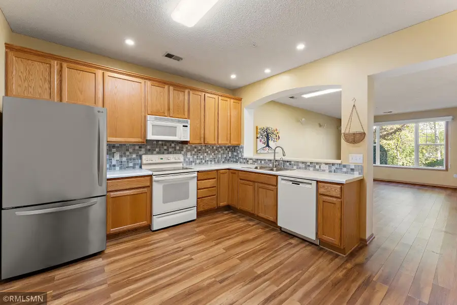 772 Wisconsin Avenue N, Golden Valley, MN 55427 - #2