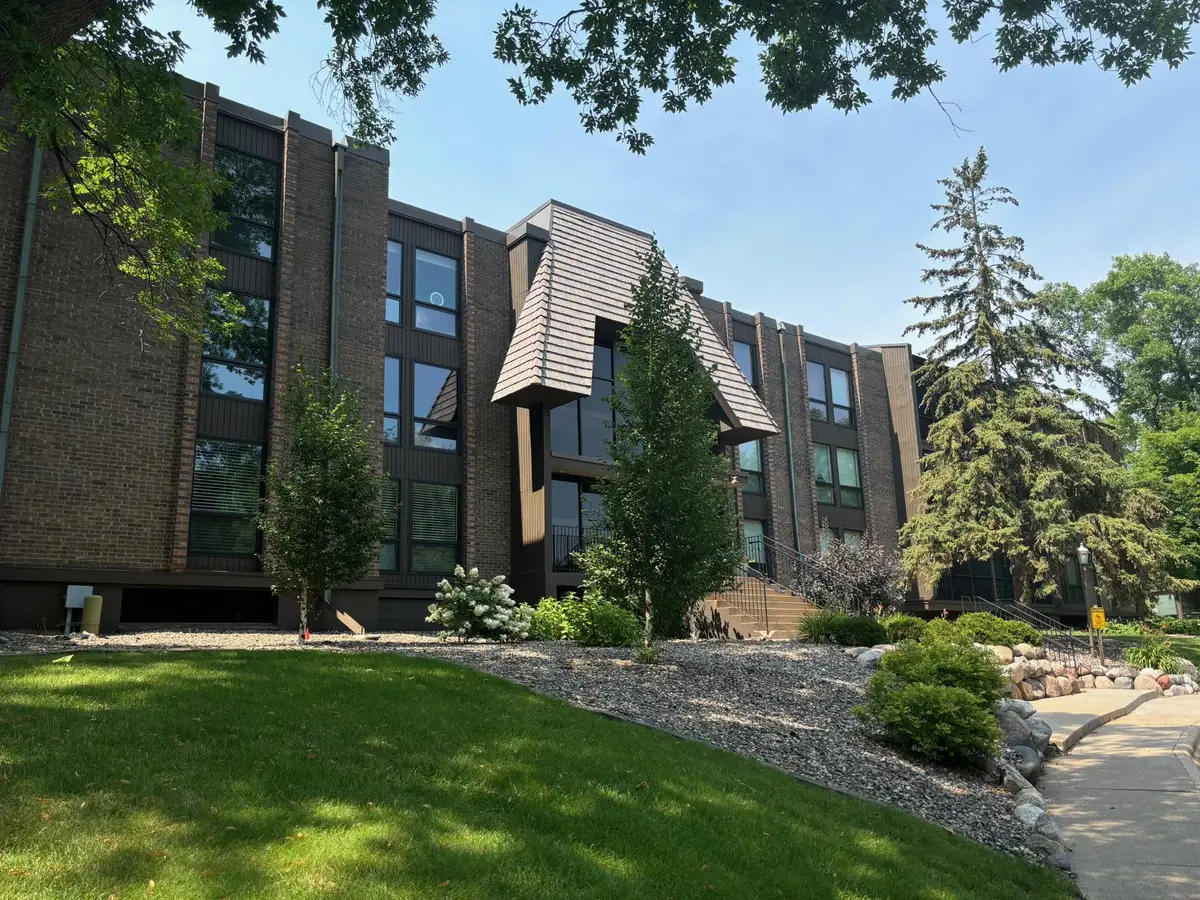 6075 Lincoln Drive #201, Edina, MN 55436 - #1