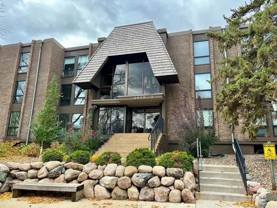 6075 Lincoln Drive #201, Edina, MN 55436 - #2