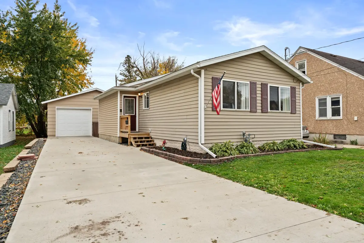 120 11 1/2 Street Se, Rochester, MN 55904 - #1