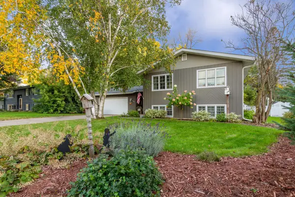 836 Woodley Street E, Northfield, MN 55057
