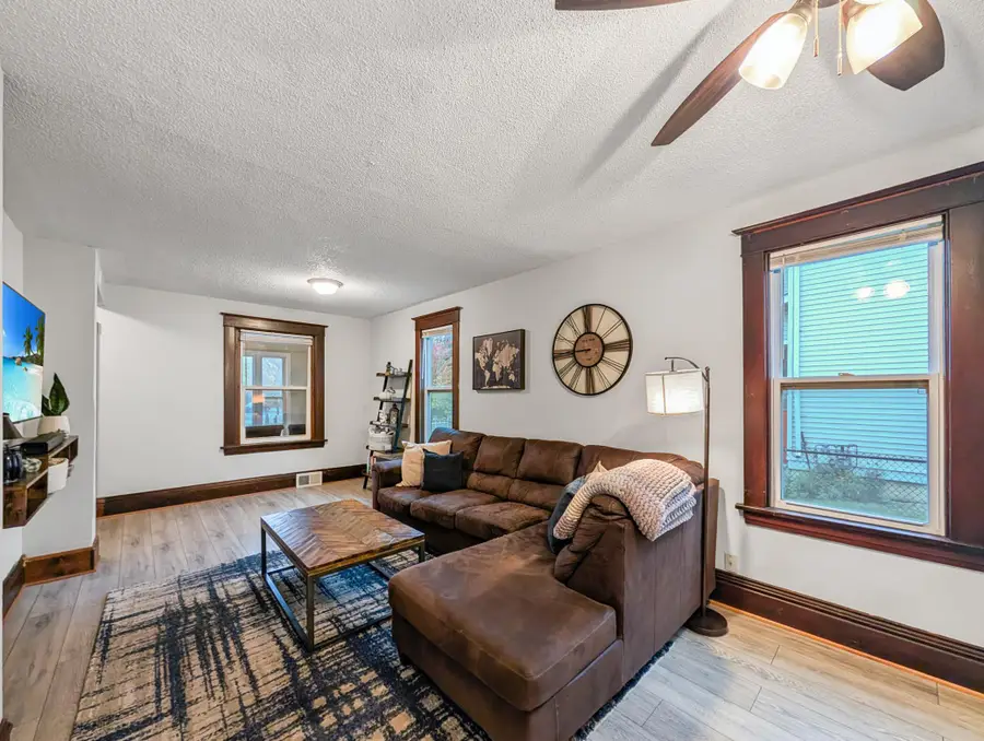 1532 Monroe Street Ne, Minneapolis, MN 55413 - #3