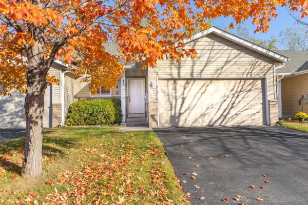 636 35th Street W, Hastings, MN 55033