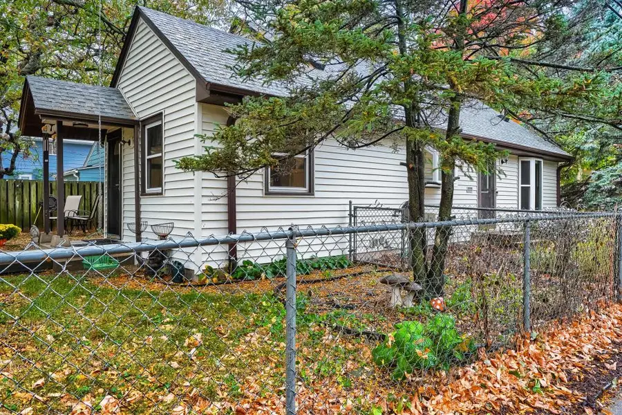 1601 Blackstone Avenue, Saint Louis Park, MN 55416 - #3