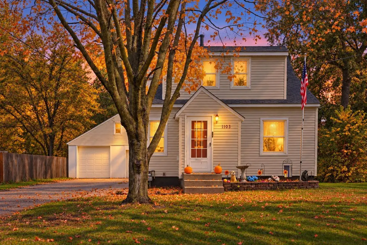 1103 6th Street Nw, Faribault, MN 55021 - #1