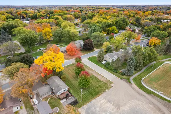 1507 Rainbow Avenue, Maple Plain, MN 55359