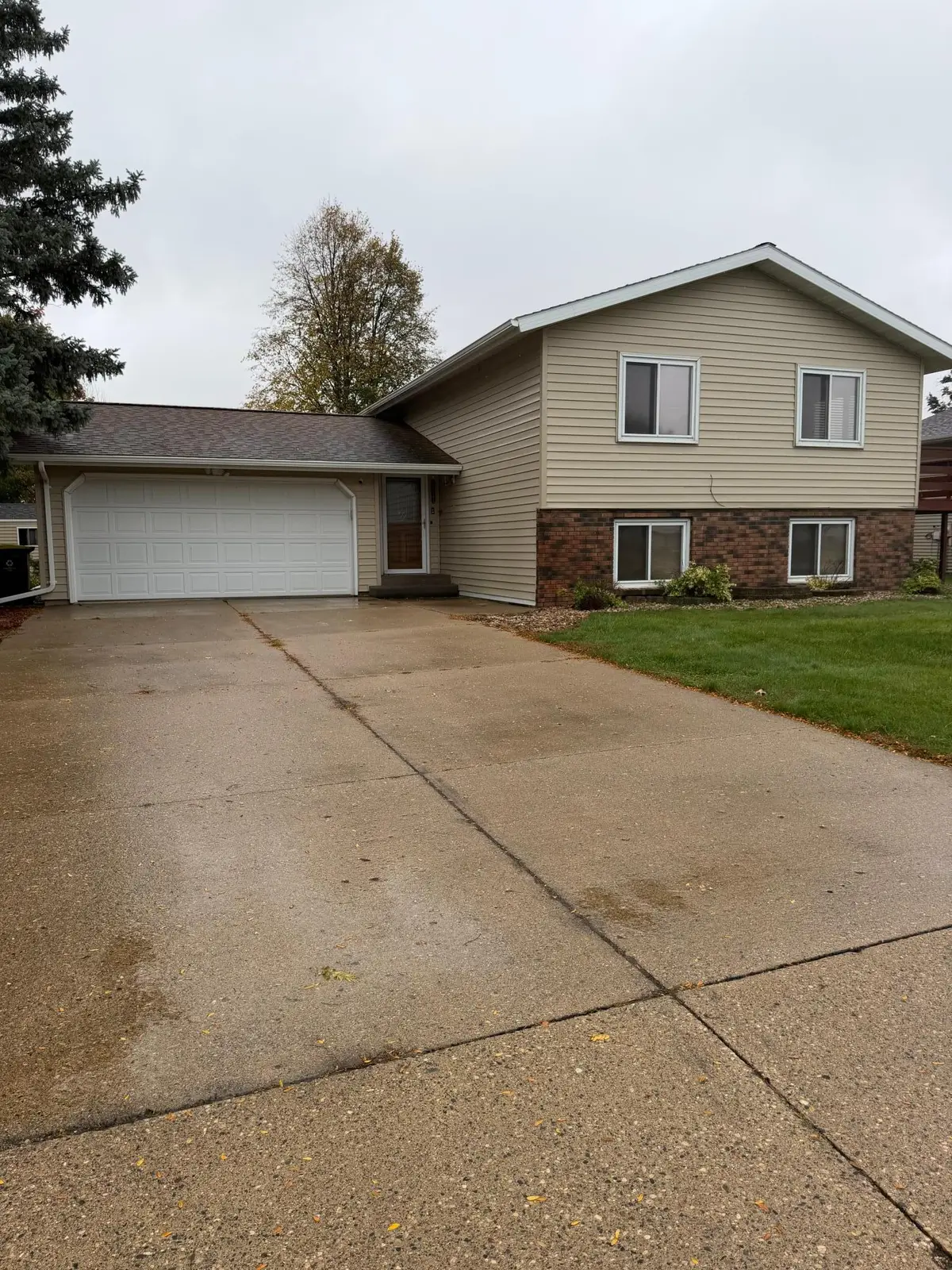1211 Hickory Street, Fairmont, MN 56031 - #1