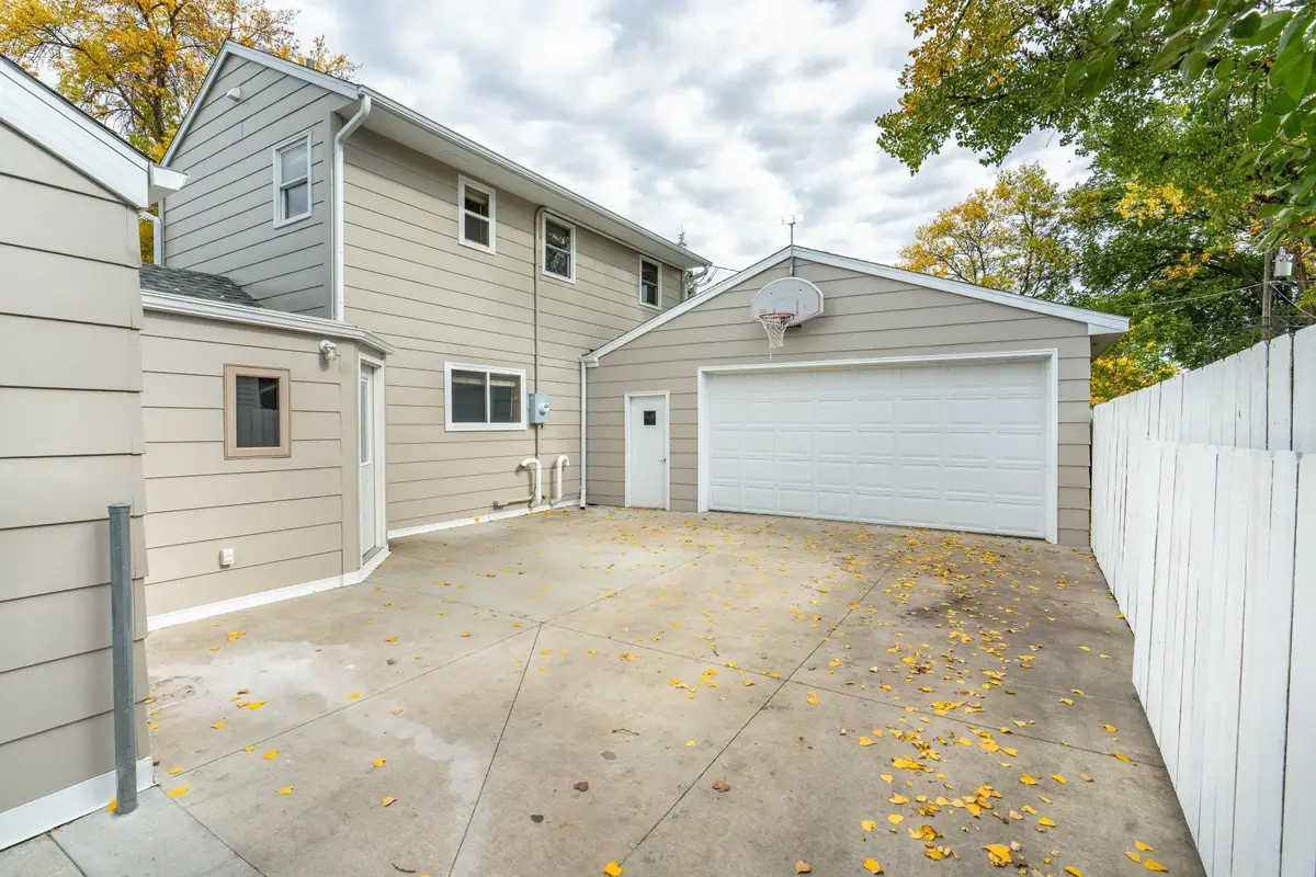 1342 16th Street S, Fargo, ND 58103 - #1