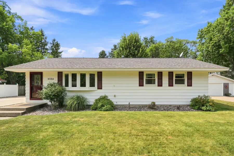 9324 10th Avenue S, Bloomington, MN 55420 - #2