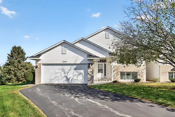 1085 Lilac Court, Shakopee, MN 55379