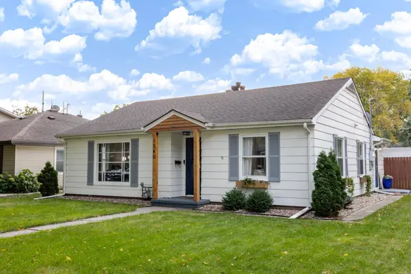 1546 5th Street N, Fargo, ND 58102