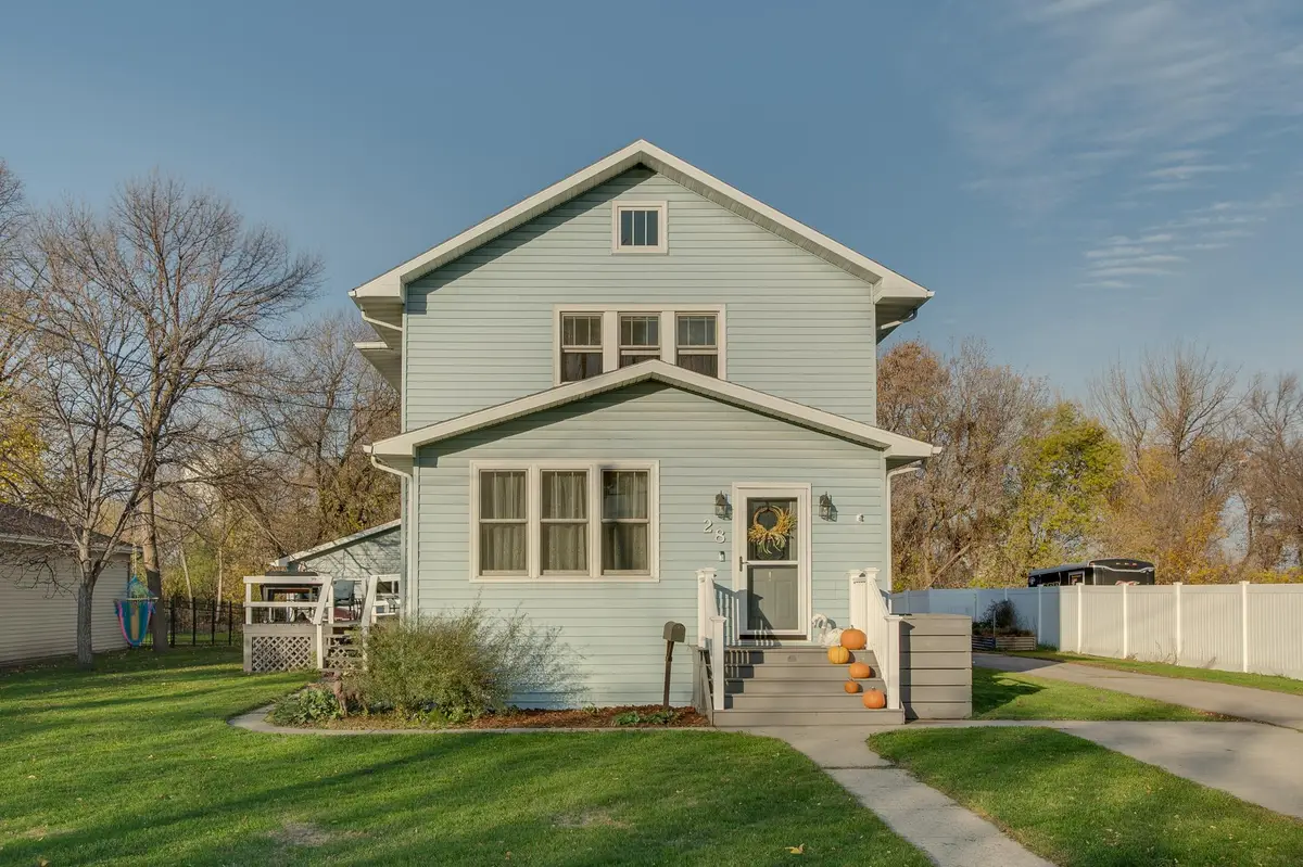 28 Francis Street, West Fargo, ND 58078 - #1