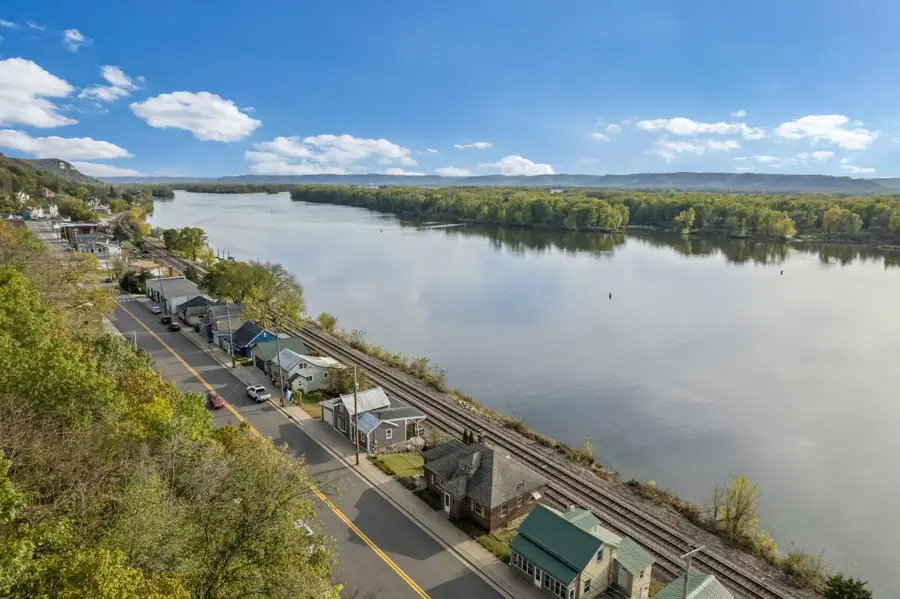 311 N Shore Drive, Fountain City, WI 54629 - #2