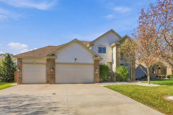 9915 Chestnut Avenue N, Brooklyn Park, MN 55443