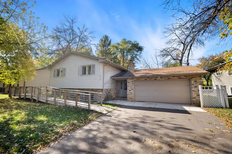 6517 Edgewood Avenue N, Brooklyn Park, MN 55428 - #2