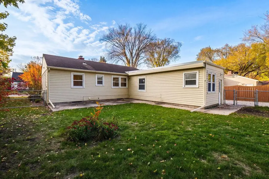 109 16th Avenue N, Fargo, ND 58102 - #2