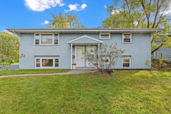 5361 6th Street Ne, Fridley, MN 55421