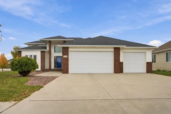 442 33rd Street N, Moorhead, MN 56560