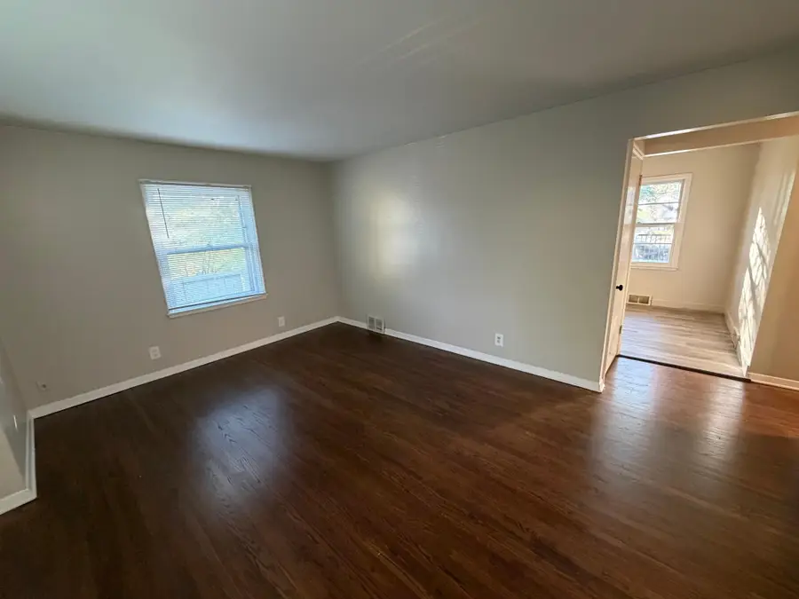 829 25th Avenue Se, Minneapolis, MN 55414 - #2